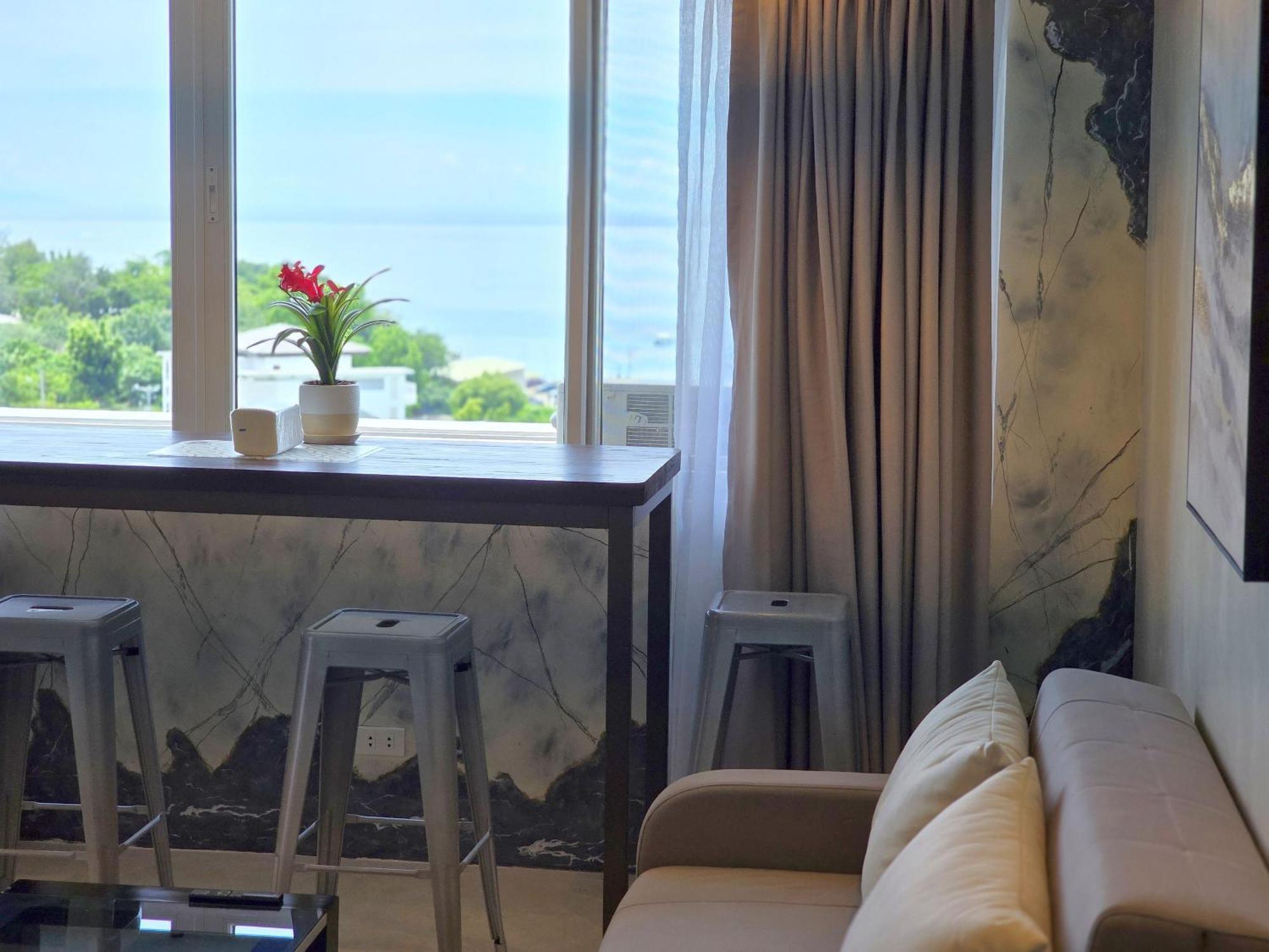 La Mirada Residences Lapu-Lapu City Exterior photo