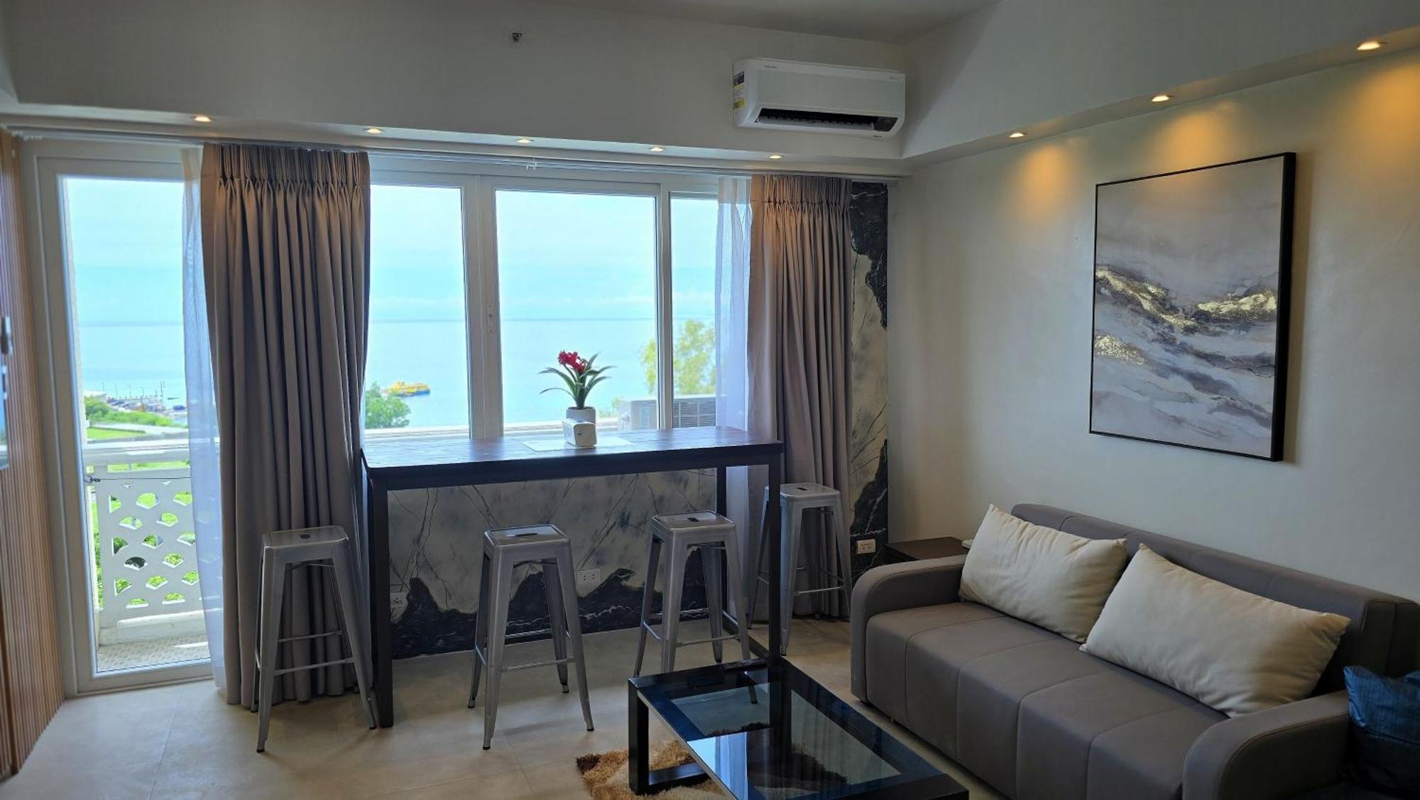 La Mirada Residences Lapu-Lapu City Exterior photo